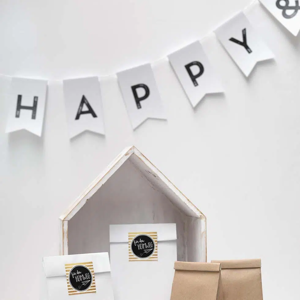 DIY Girlande mit allen Buchstaben “Blau mit Zweig” – Bild 4